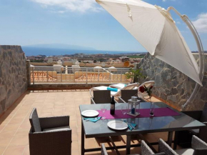 Villa Roque del Conde 2 with fantastic sea views, 2 terraces, pool, Wifi, SAT-TV, dishwasher